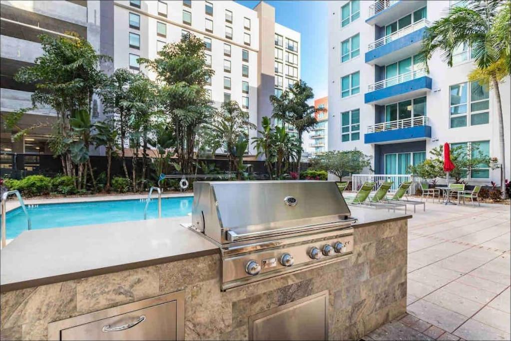 Luxury Apt 3 Mins To Dt Tampa -Pool-Gym-Balcony Ngoại thất bức ảnh
