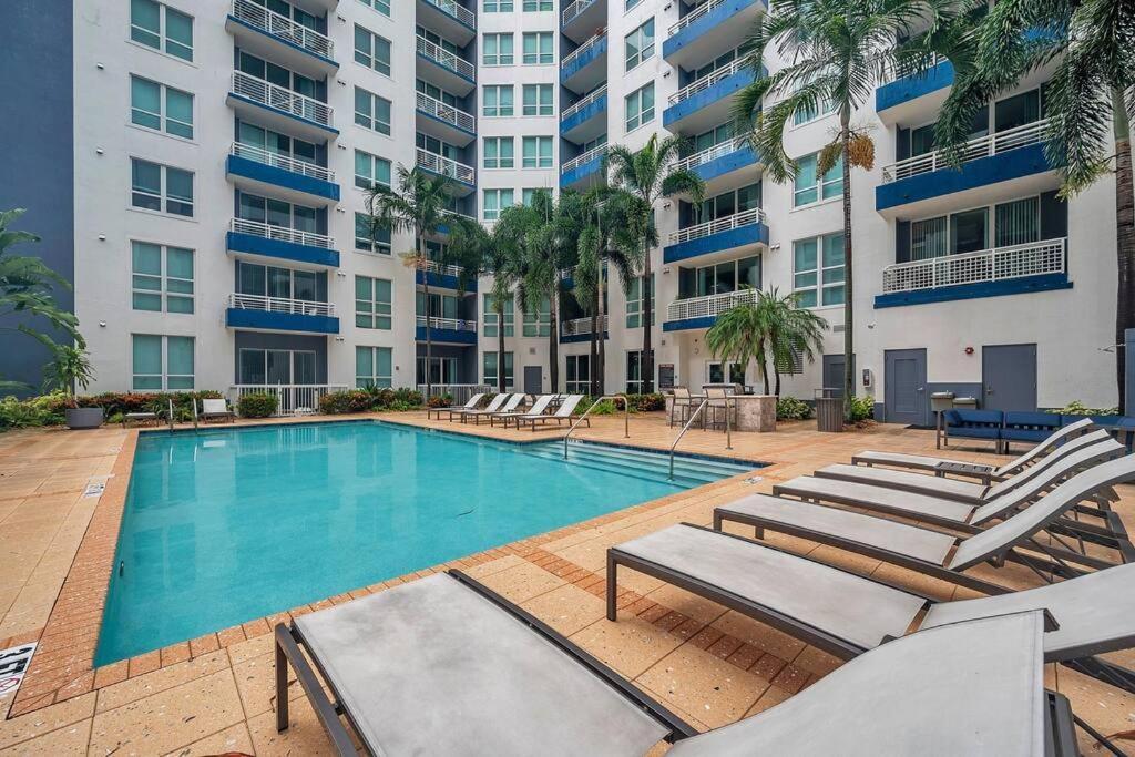 Luxury Apt 3 Mins To Dt Tampa -Pool-Gym-Balcony Ngoại thất bức ảnh